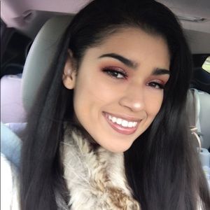 Meet your Posher, Tania